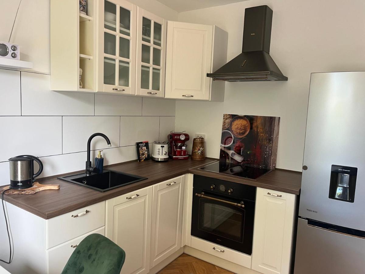 Apartment Betty Malinska Εξωτερικό φωτογραφία